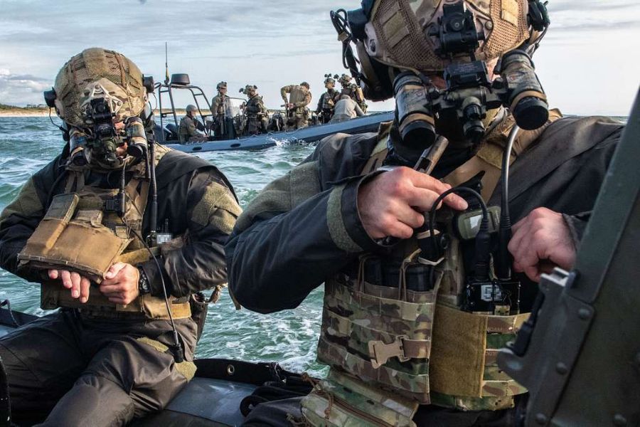 Navy SEALS’ Risky Covert Mission In Iran Revealed